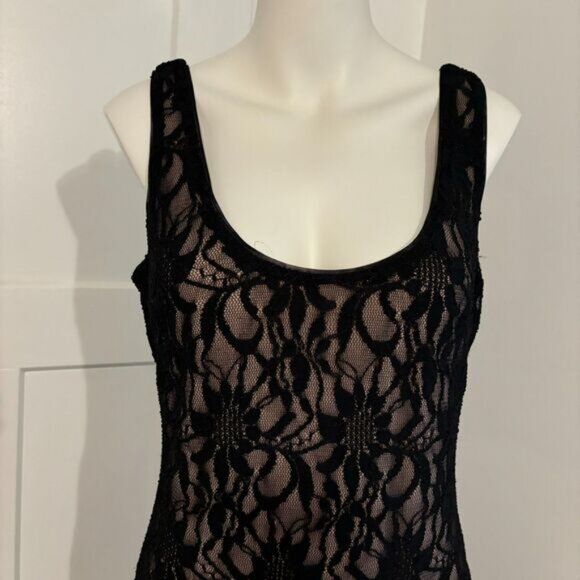 Lauren Ralph Lauren Dress Size 12 Lace Overlay Black Bodycon Cocktail Dress - Picture 4 of 8